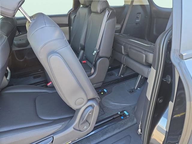 New 2026 Kia Carnival image 20