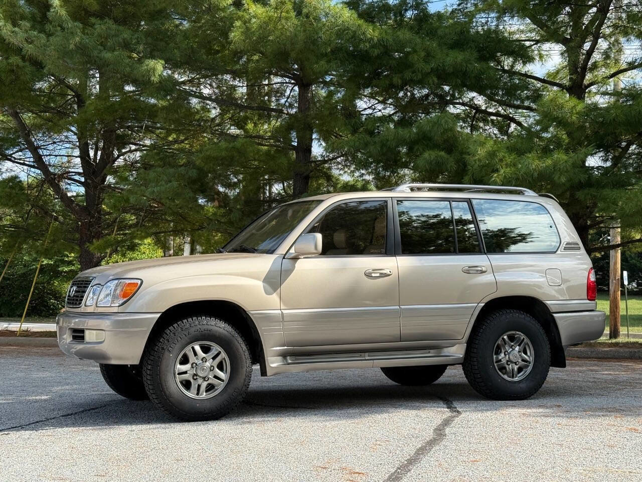 Used 2001 Lexus LX 470 4WD