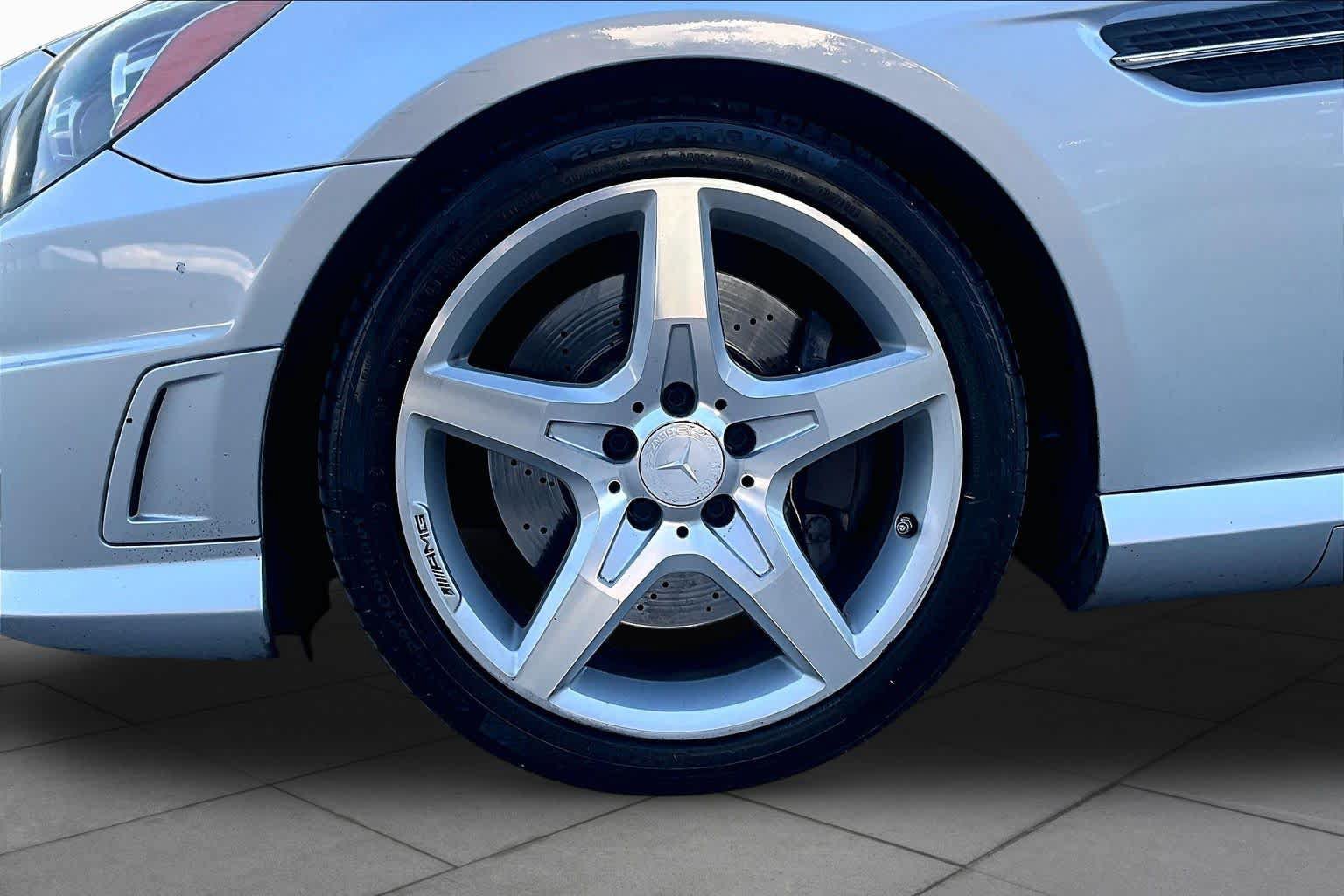 Used 2013 Mercedes-Benz SLK 250 image 11