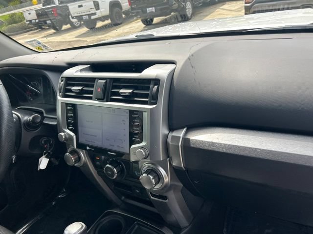 Used 2020 Toyota 4Runner SR5 RWD image 13