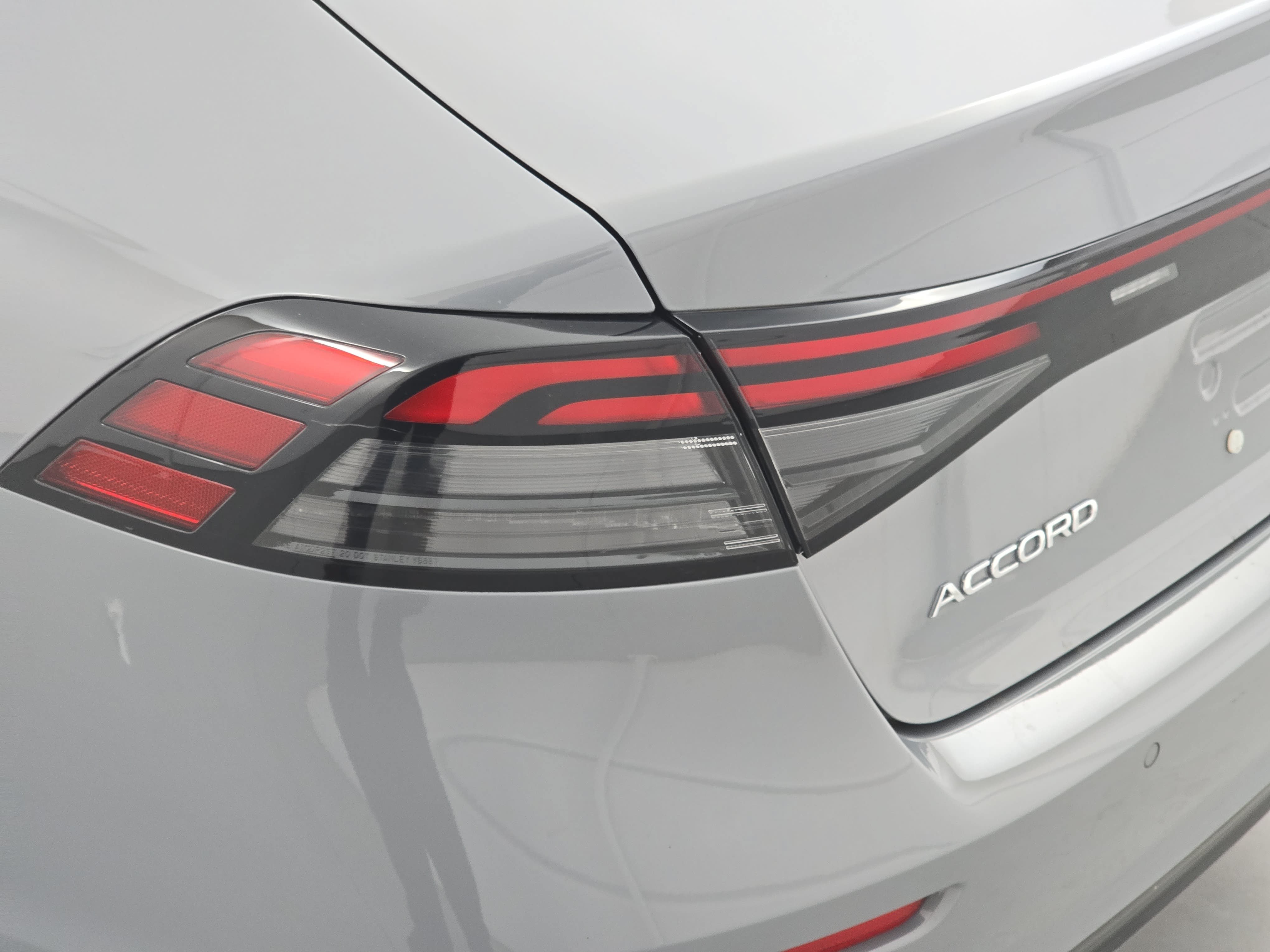 Used 2024 Honda Accord EX-L image 34