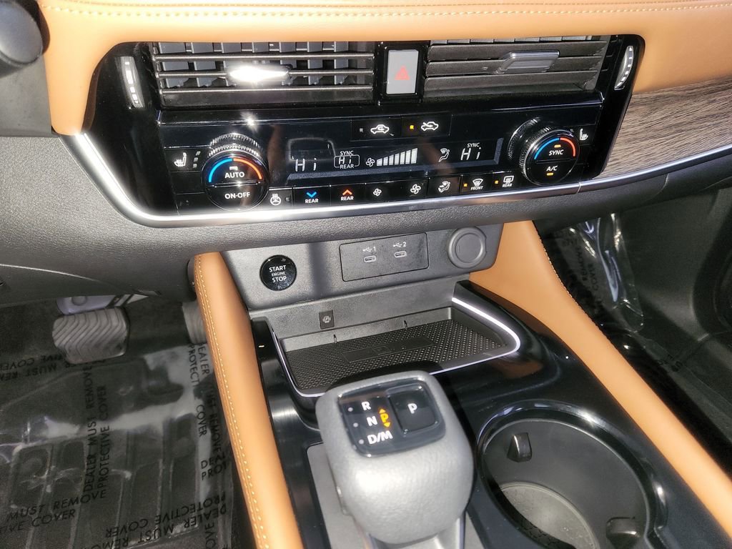 Certified 2025 Nissan Rogue Platinum w/ Platinum Premium Package image 20