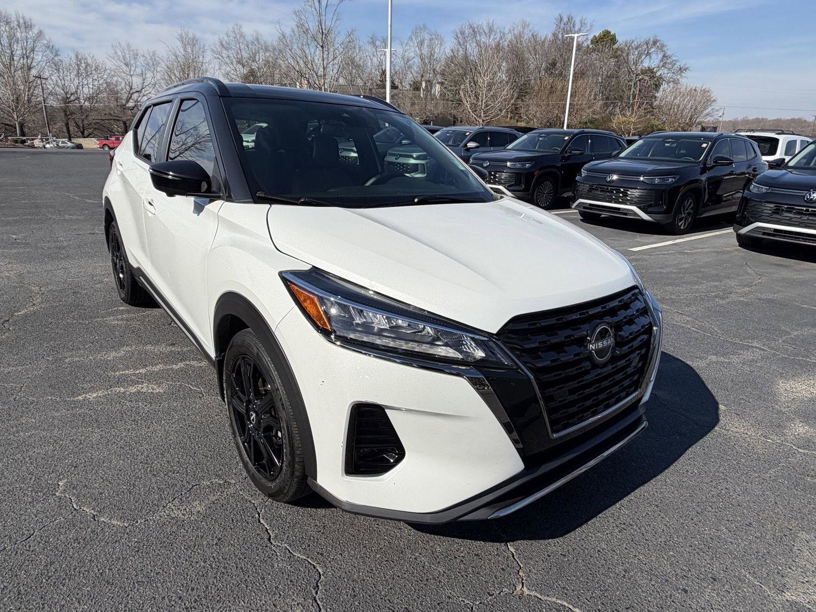 Used 2024 Nissan Kicks SR w/ SR Premium Package image 14