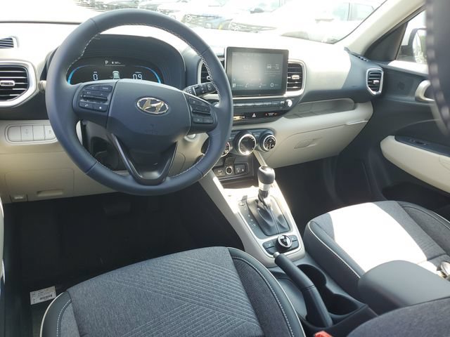 New 2026 Hyundai Venue SEL FWD image 9