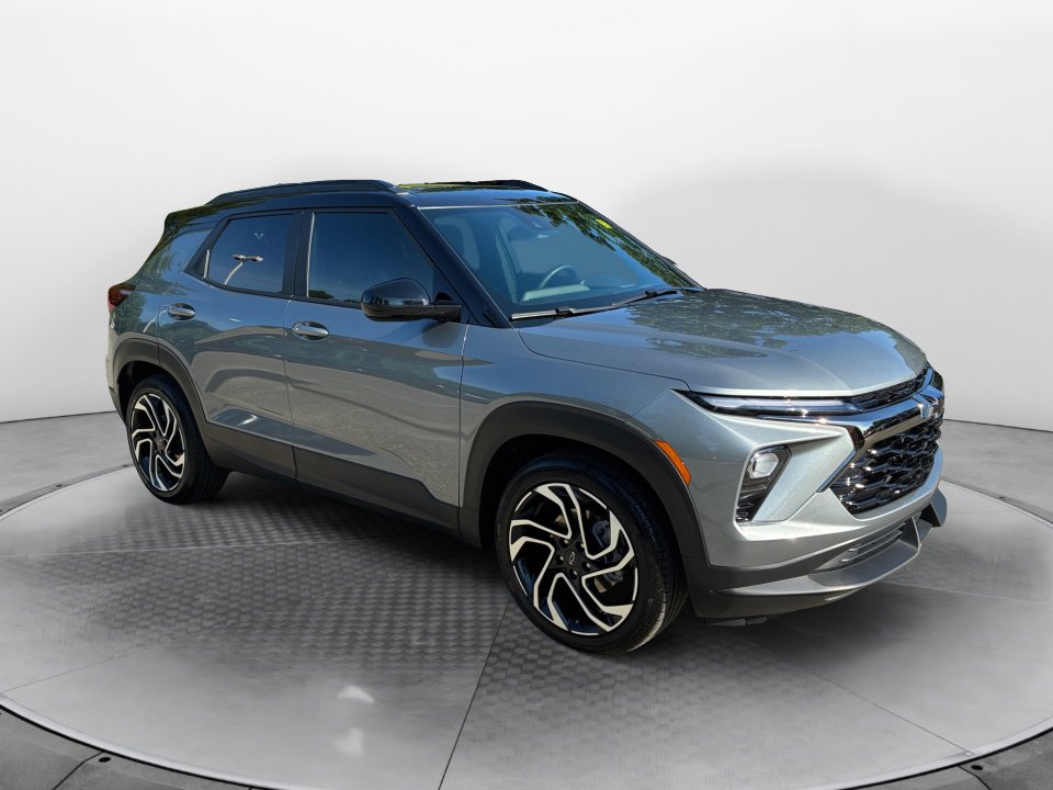 Used 2026 Chevrolet TrailBlazer RS w/ Convenience Package FWD image 1