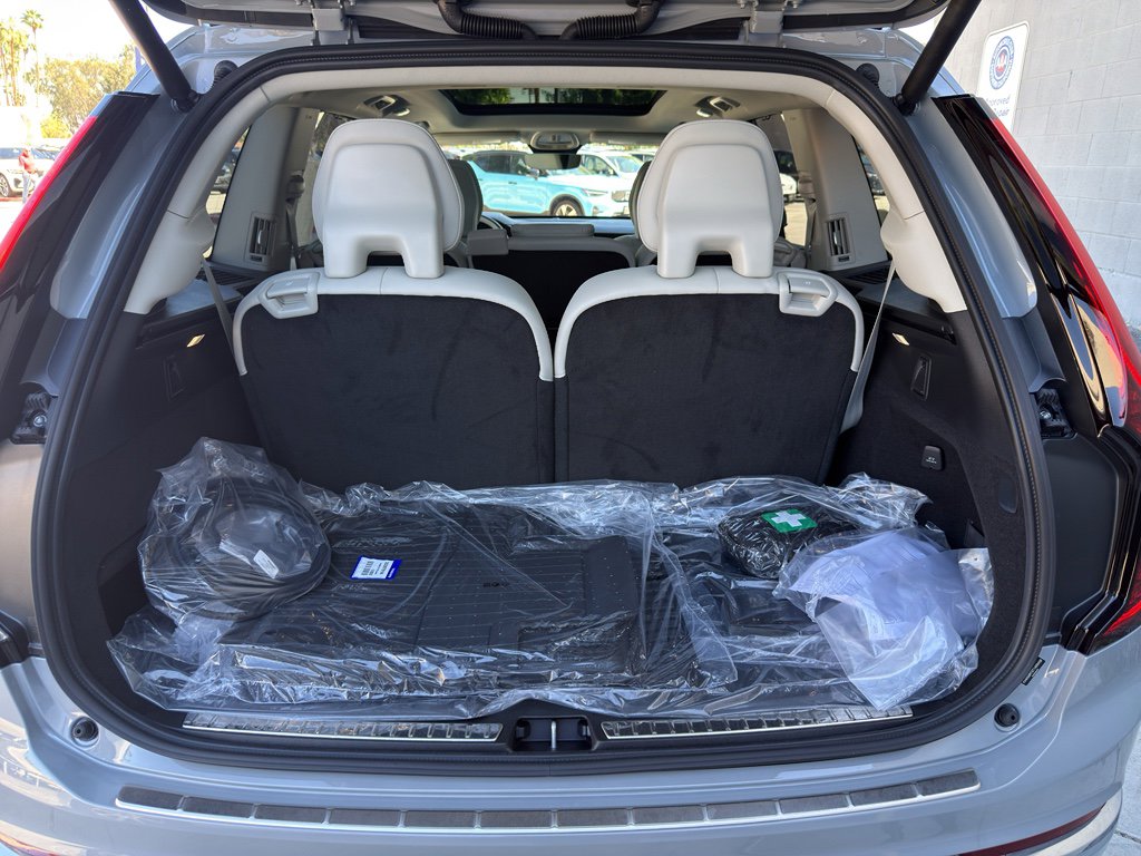 New 2026 Volvo XC90 T8 Ultra w/ Protection Package Premier image 33