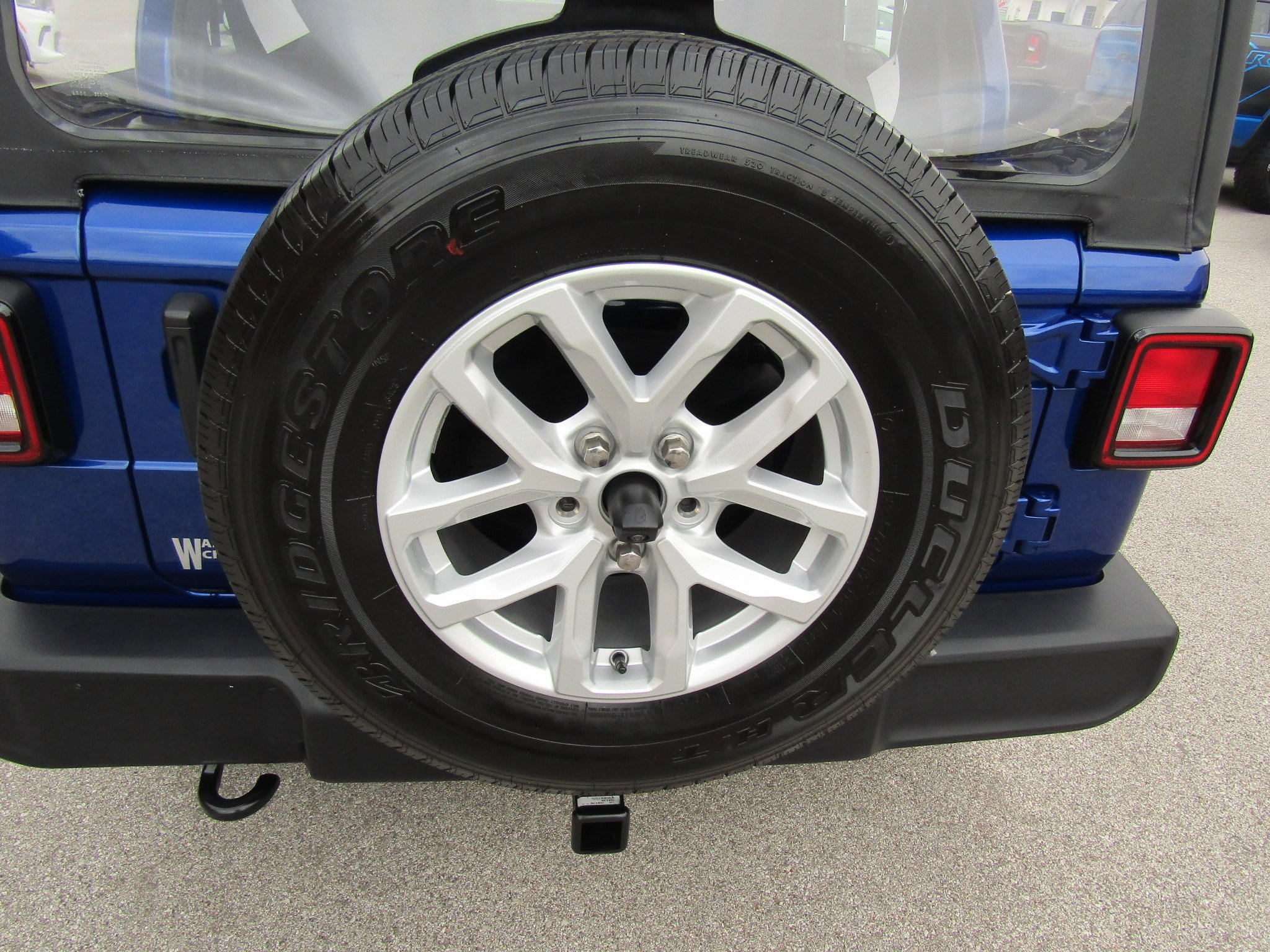 Used 2020 Jeep Wrangler Unlimited Sport image 11