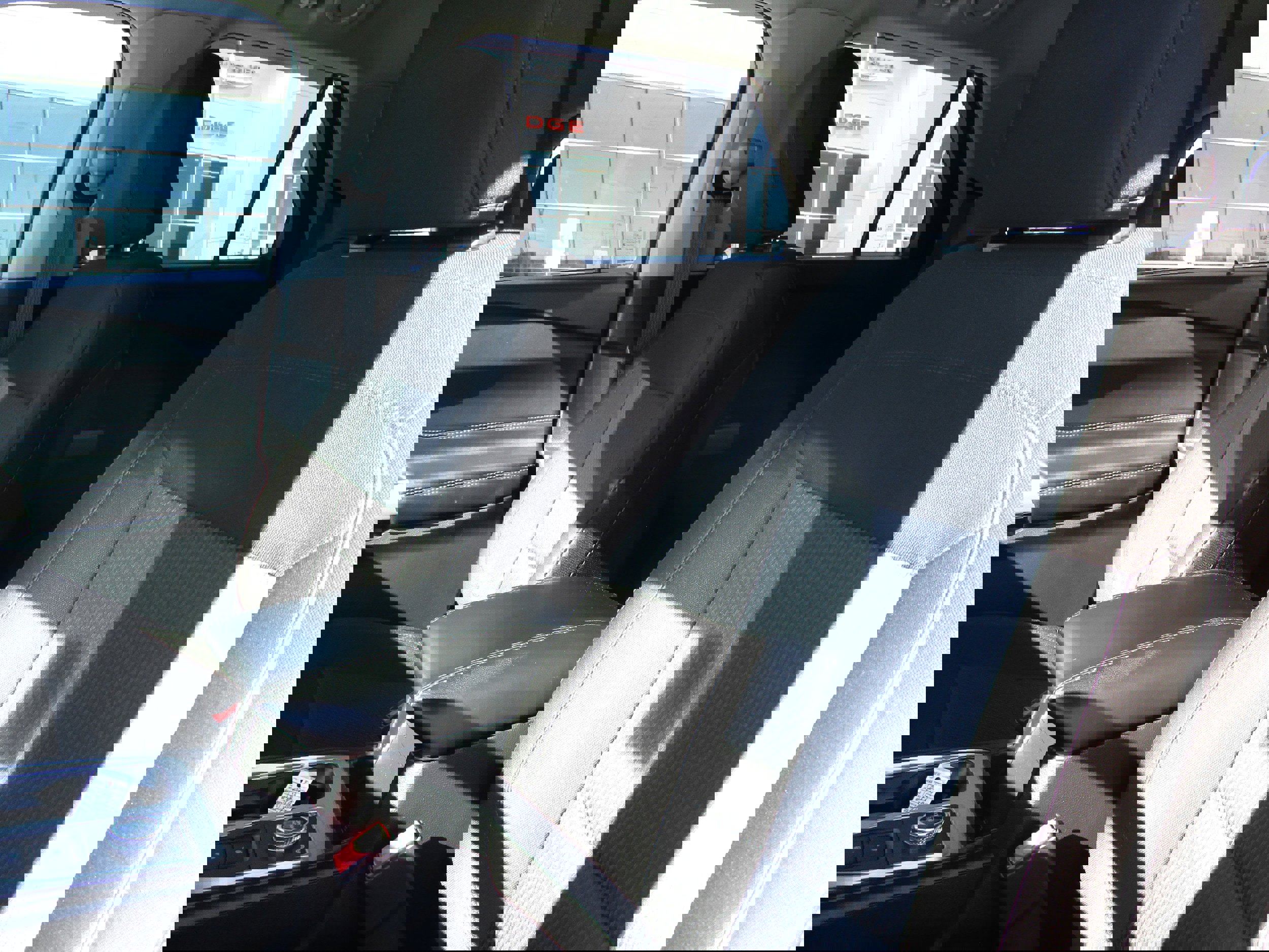 Used 2023 Ford Explorer XLT image 37