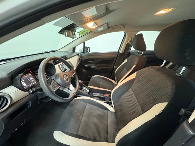 Used 2022 Nissan Versa SV image 13