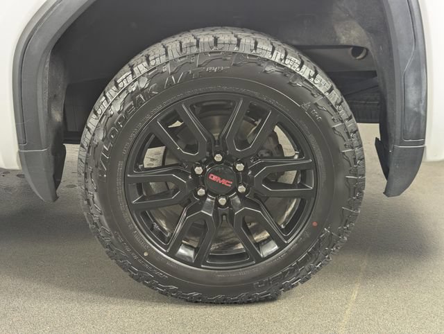 Used 2024 GMC Sierra 1500 Elevation w/ LPO, Elevation Black Package AWD/4WD image 12