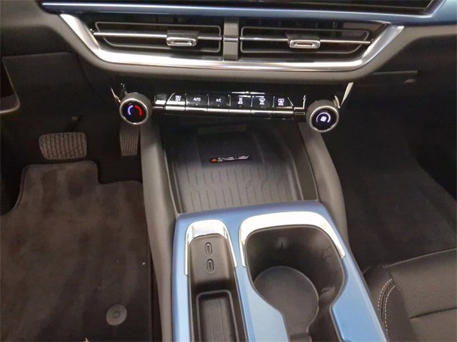 Used 2025 Chevrolet Equinox EV LT w/ Convenience Package image 21