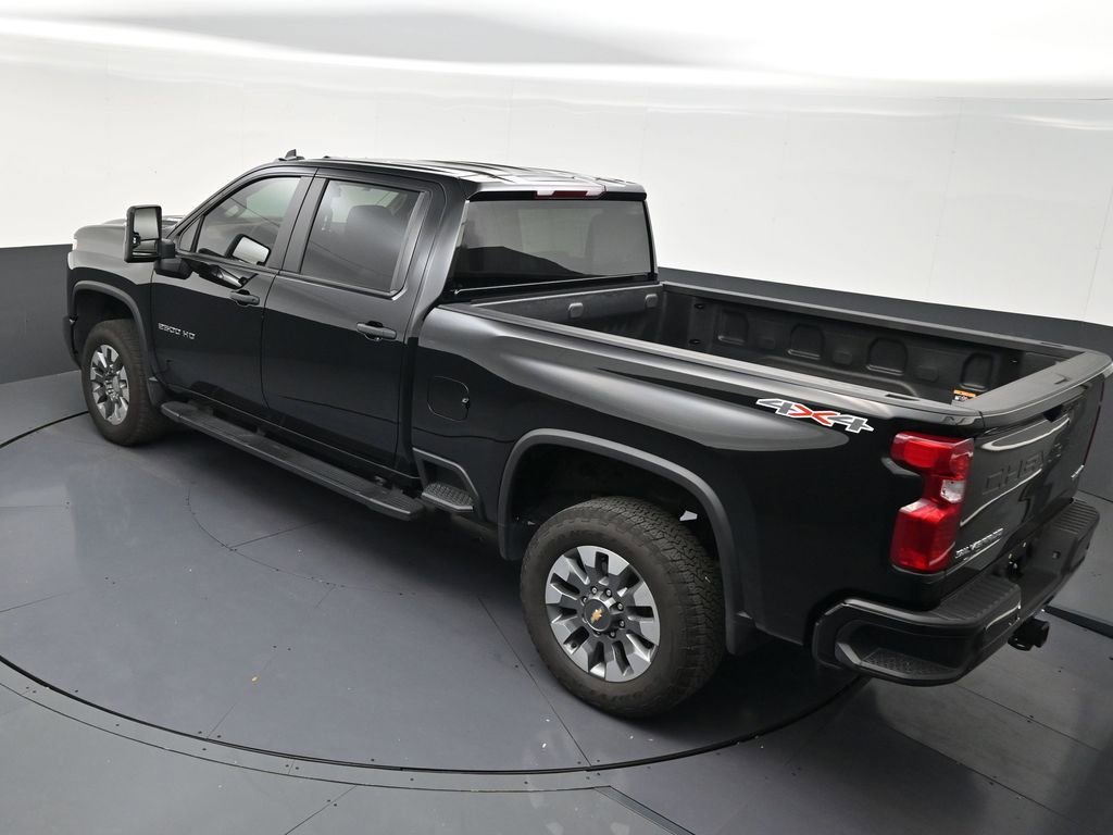 Used 2025 Chevrolet Silverado 2500 Custom w/ Custom Value Package AWD/4WD image 13