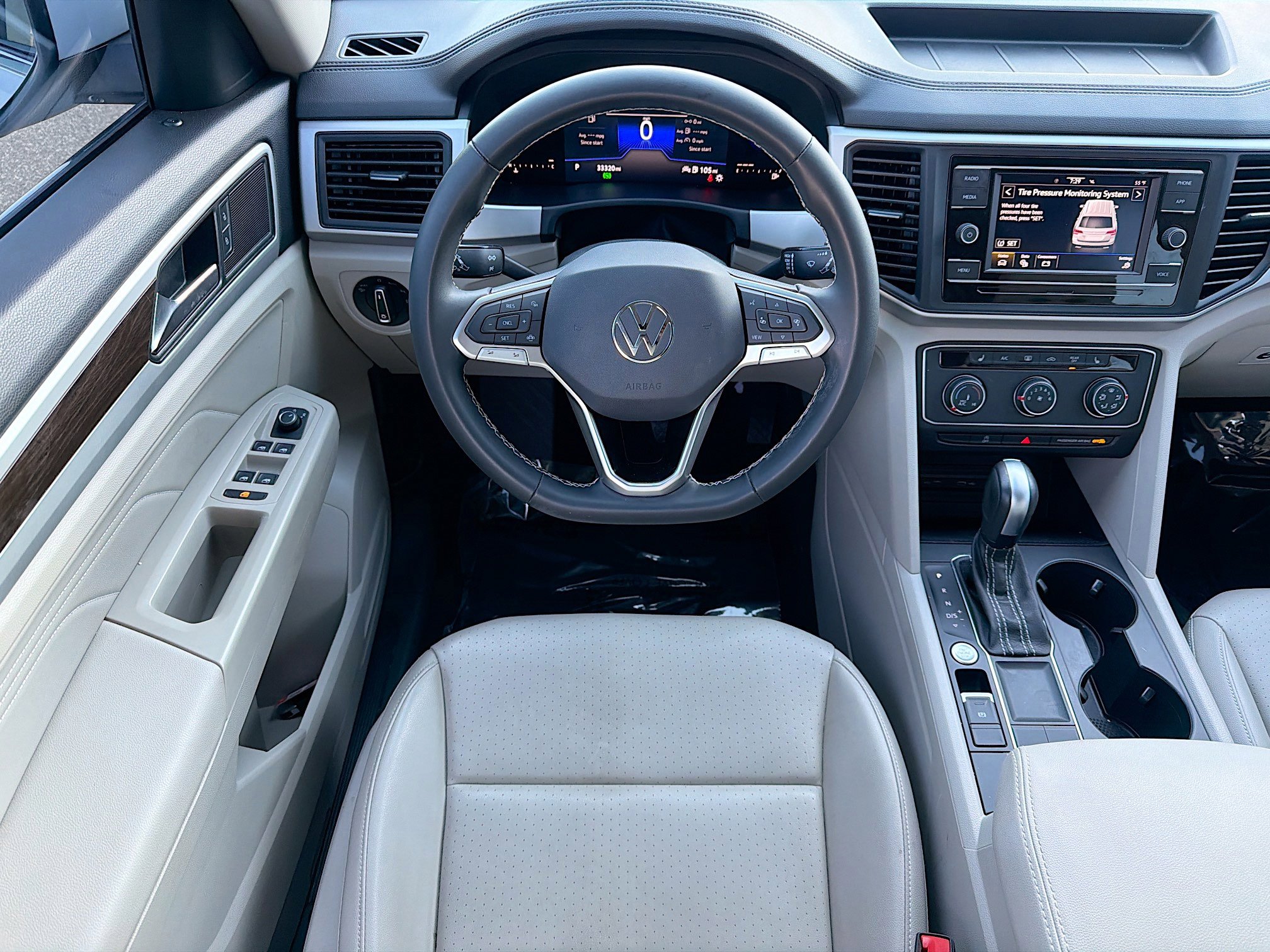 Used 2023 Volkswagen Atlas SE image 16