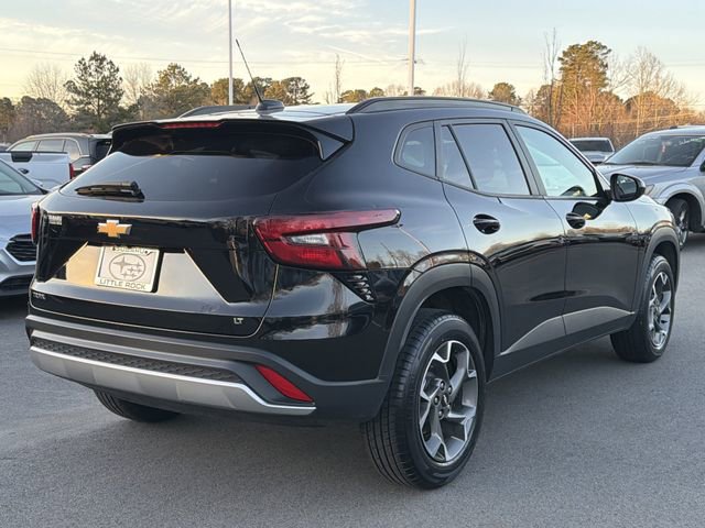Used 2024 Chevrolet Trax LT image 3