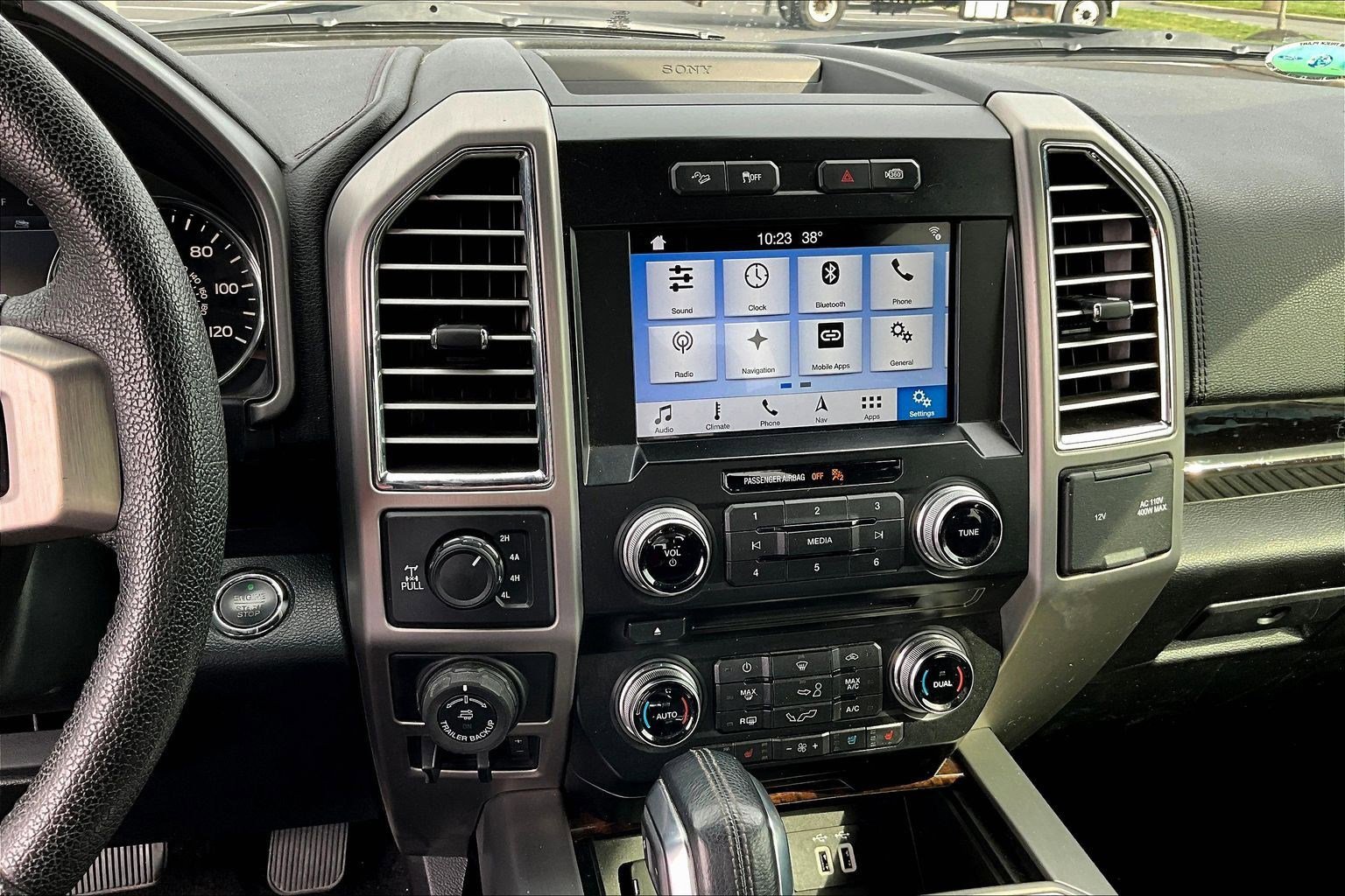 Used 2016 Ford F150 Platinum w/ Equipment Group 701A Luxury image 17