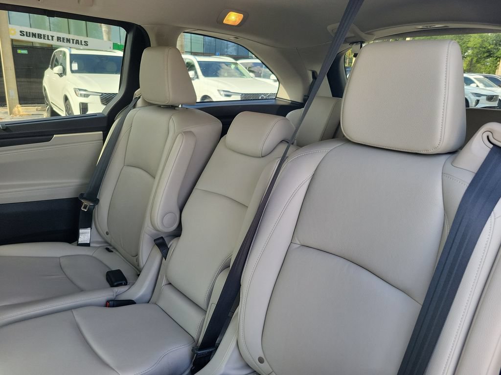 Used 2025 Honda Odyssey EX-L image 11