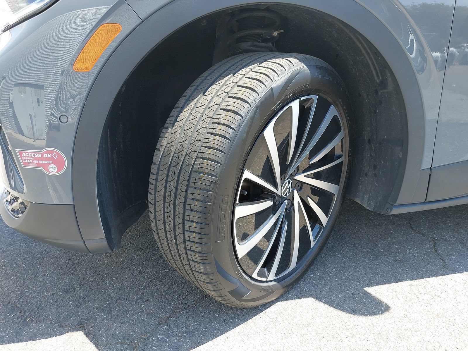 Used 2023 Volkswagen ID.4 Pro S Plus AWD/4WD image 35