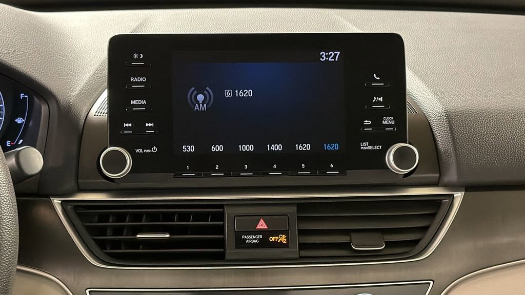 Used 2018 Honda Accord LX image 17