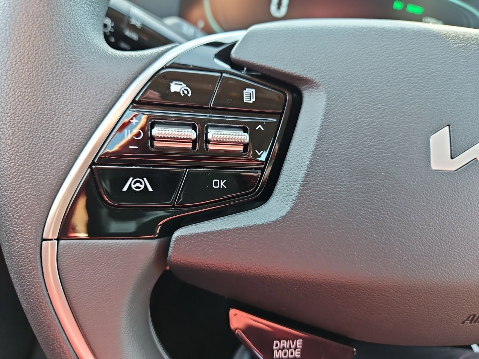 Used 2026 Kia Niro LX image 25