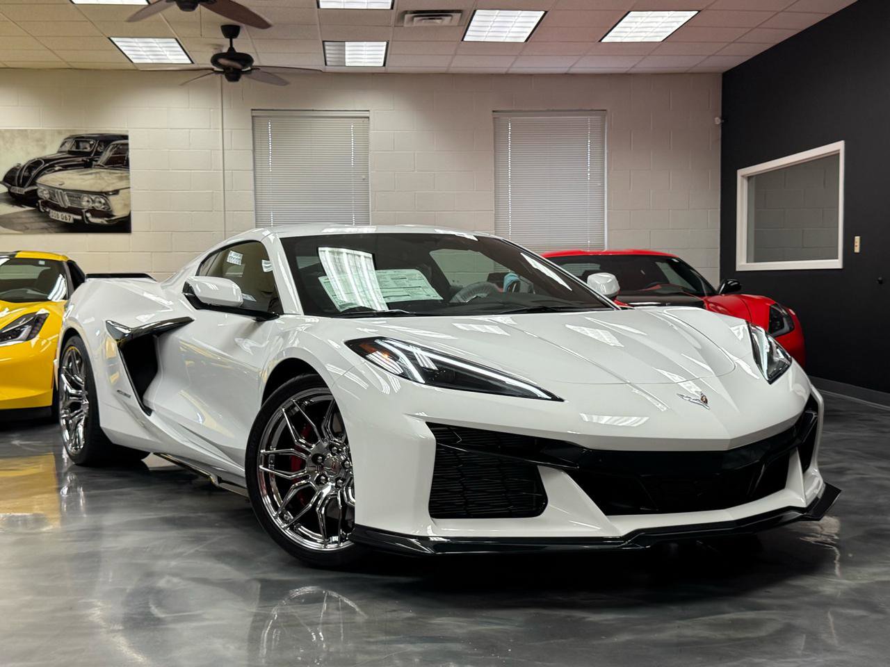 Used 2023 Chevrolet Corvette Z06 w/ Engine Appearance Package RWD image 2