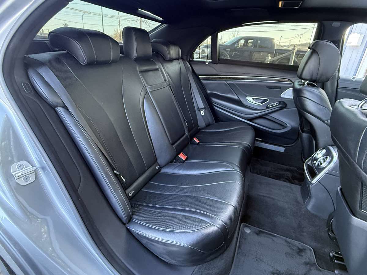 Used 2015 Mercedes-Benz S 550 Sedan image 13