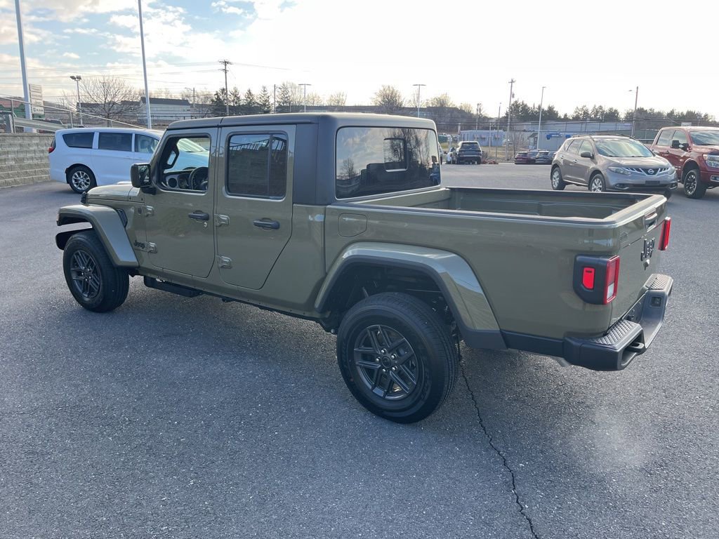 New 2026 Jeep Gladiator Sport image 7