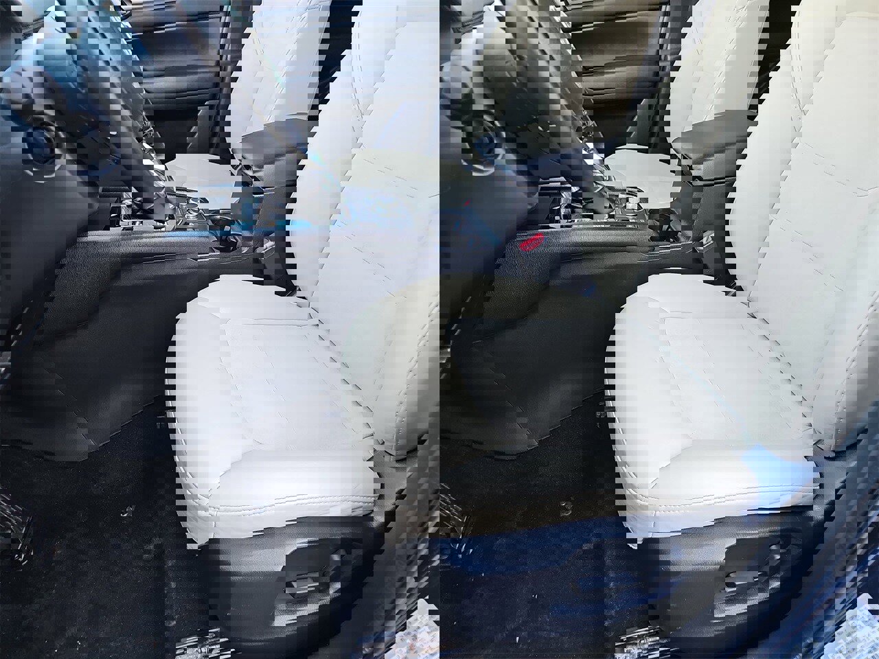 Used 2021 MAZDA CX-5 Touring image 15