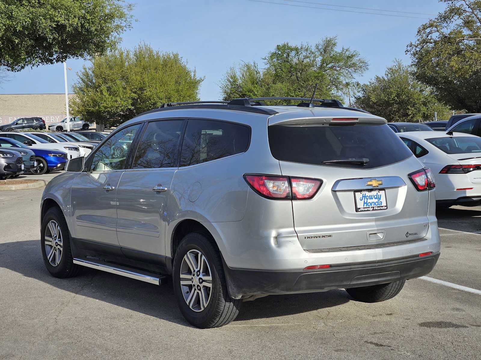 Used 2017 Chevrolet Traverse LT image 5