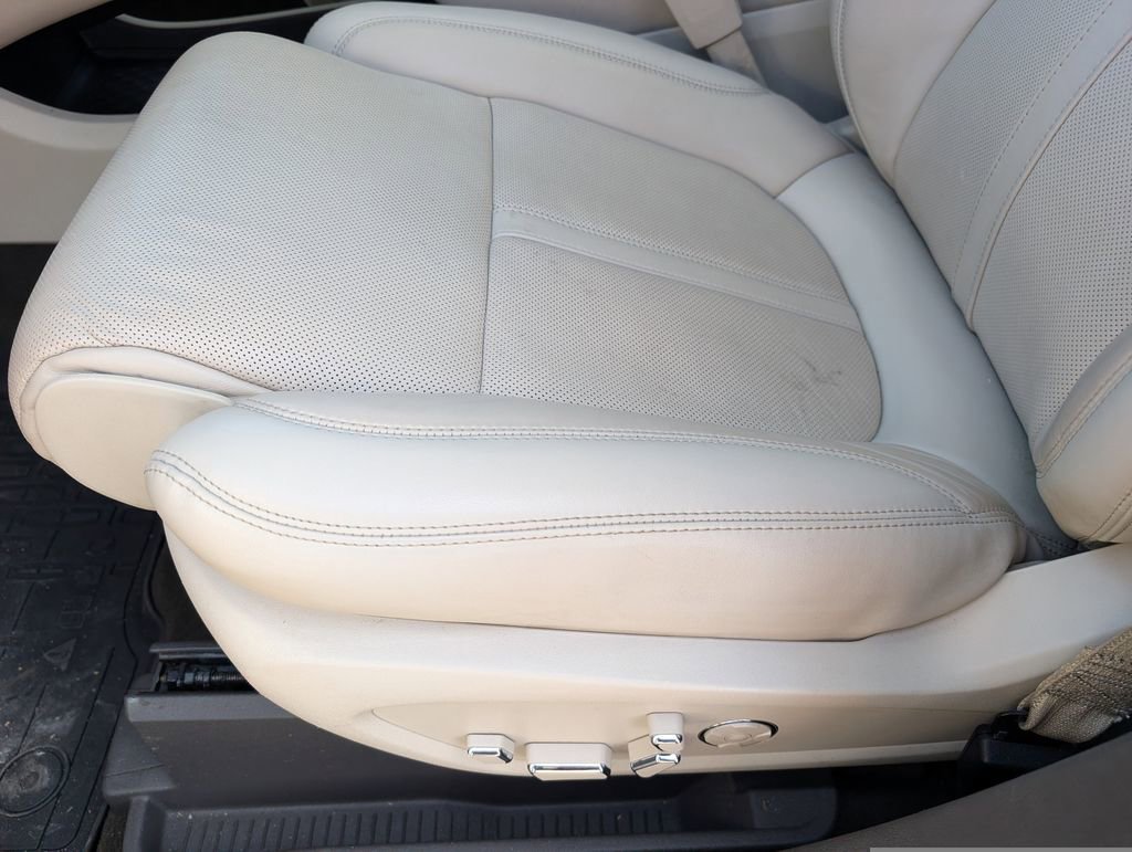 Used 2020 Lincoln Nautilus Reserve w/ Equipment Group 202A image 25