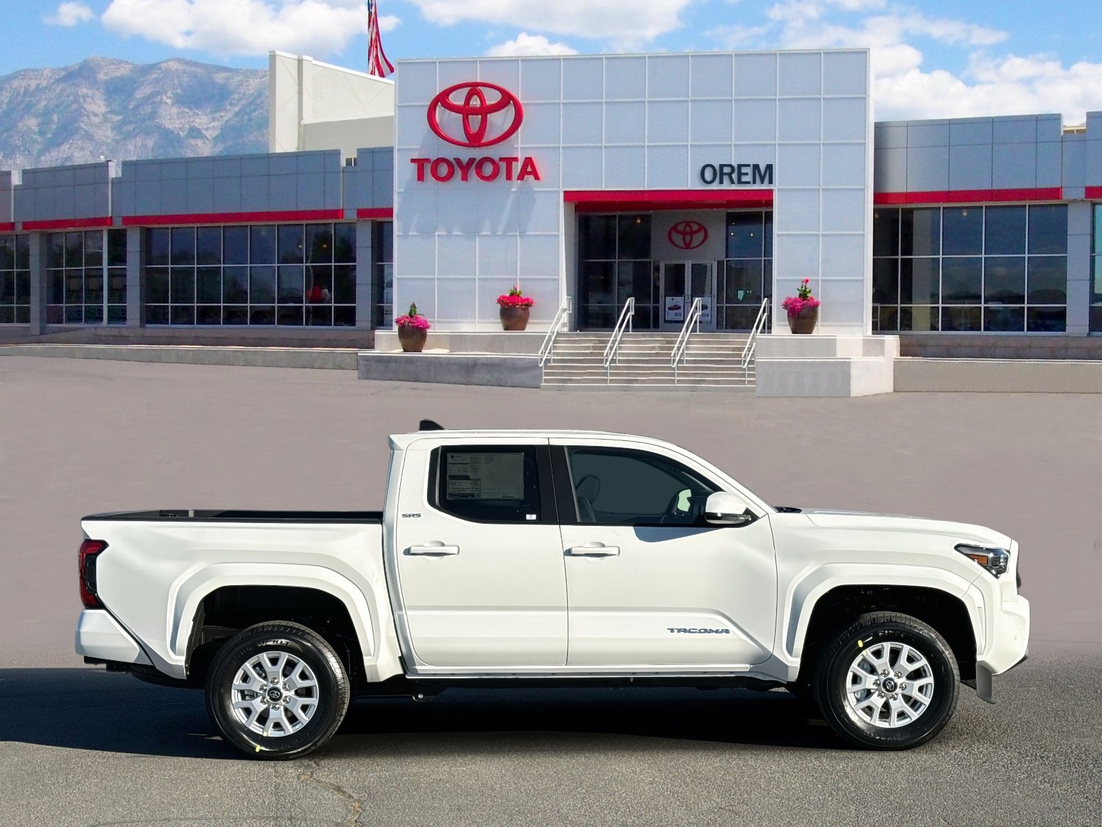 New 2026 Toyota Tacoma SR5 image 3