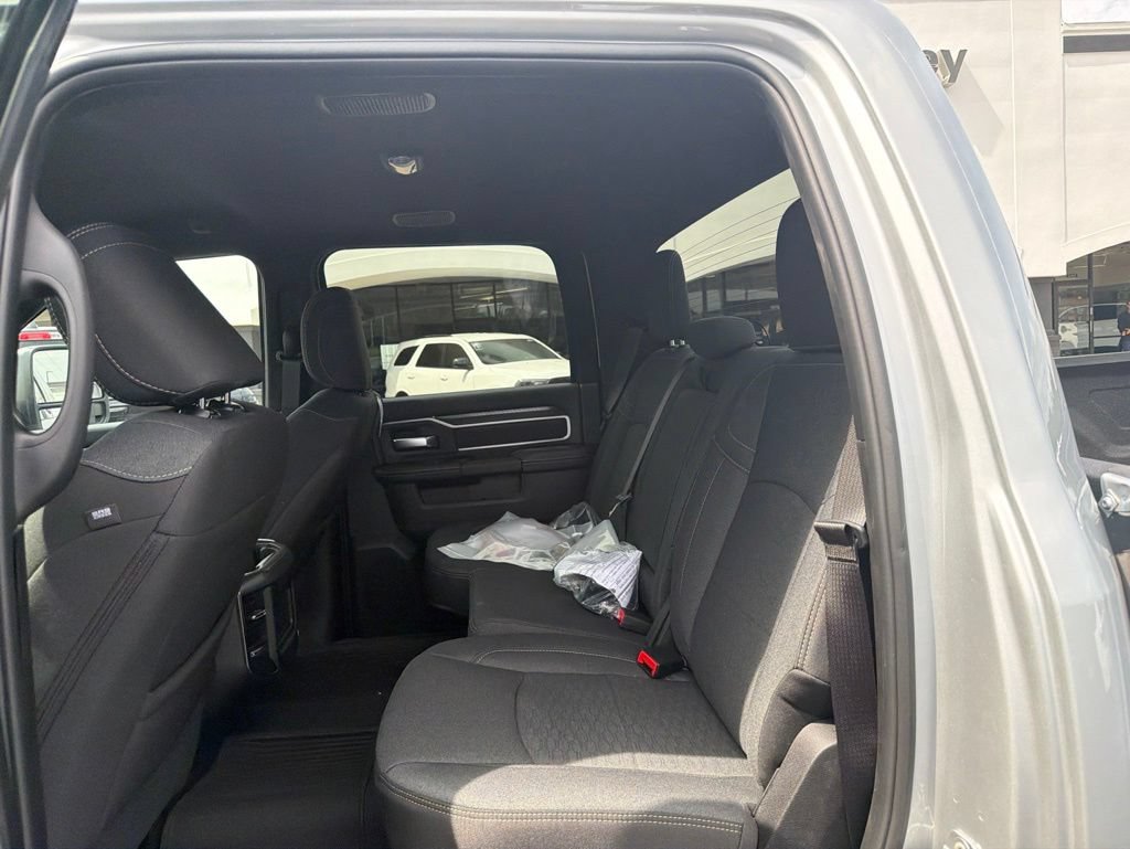 New 2026 RAM 2500 Big Horn AWD/4WD image 18