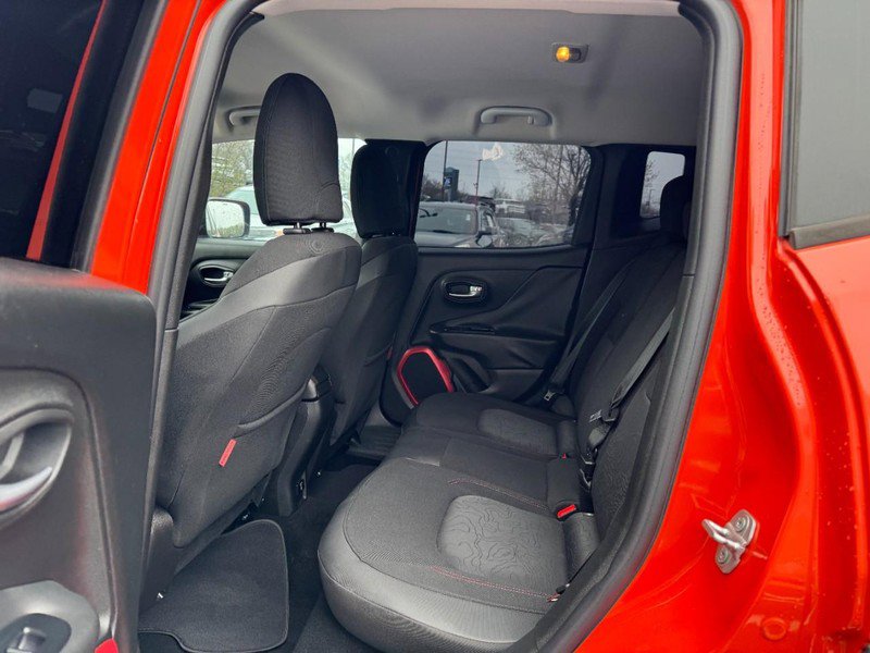 Used 2015 Jeep Renegade Trailhawk w/ Cold Weather Group image 10