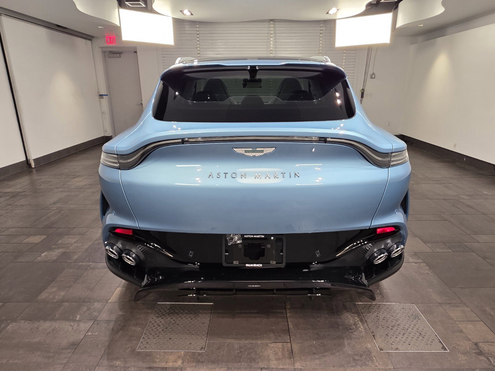 New 2026 Aston Martin DBX 707 image 29