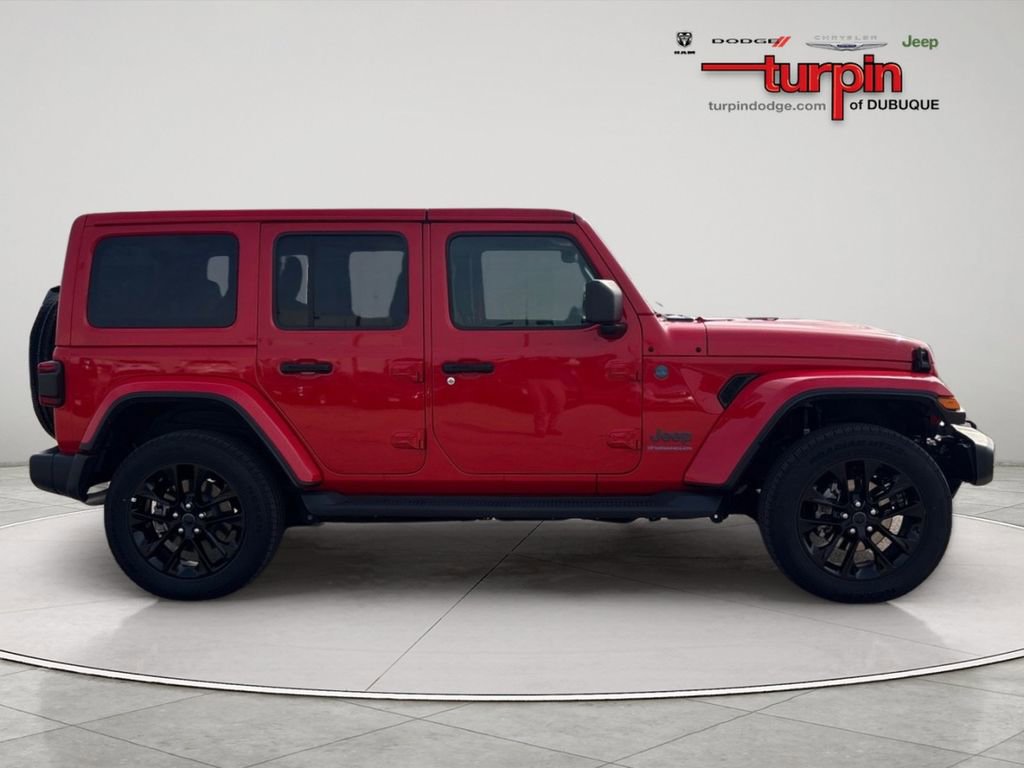 Used 2025 Jeep Wrangler Sahara 4xe AWD/4WD image 6
