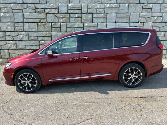 Certified 2021 Chrysler Pacifica Limited w/ Premium & Safety Sphere Group AWD/4WD image 3