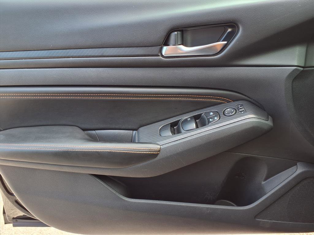 Used 2019 Nissan Altima 2.5 SR w/ SR Premium Package image 24