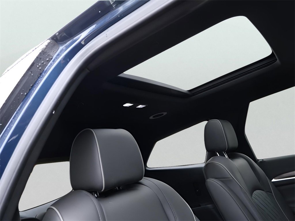 Used 2023 Buick Enclave Avenir w/ Trailering Package, 5000 lbs. image 15