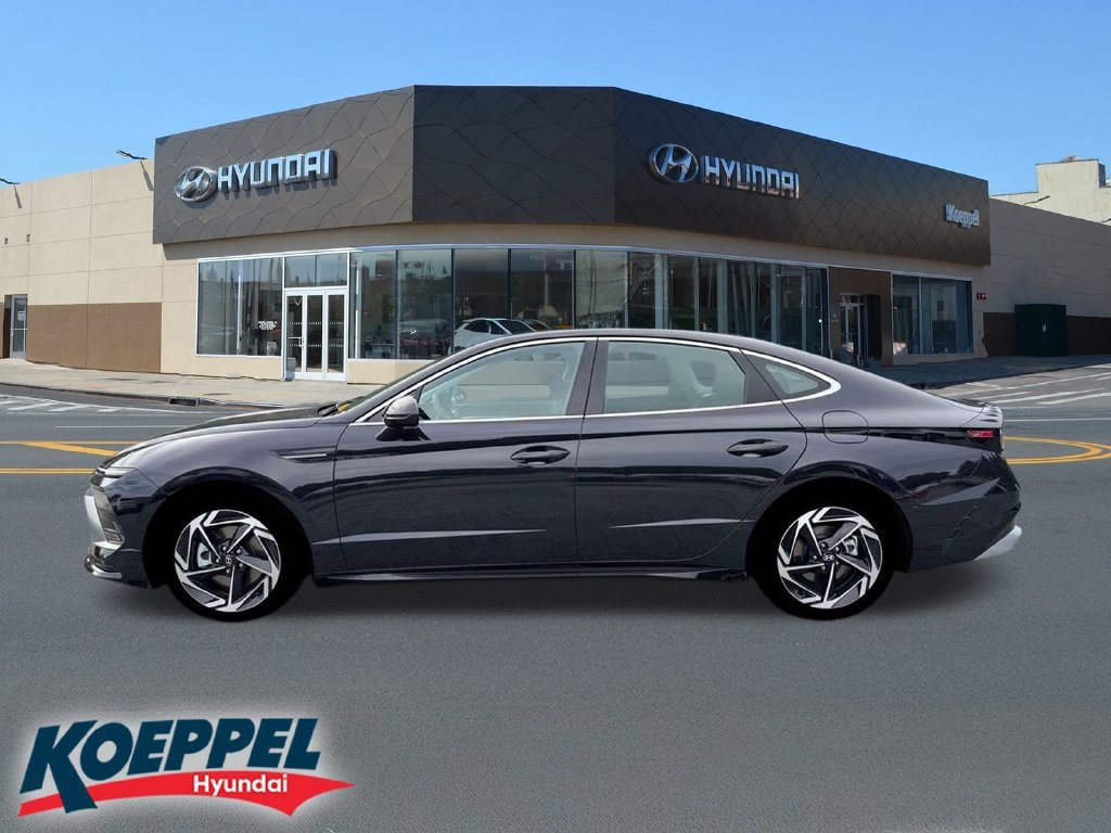 New 2026 Hyundai Sonata SEL FWD image 3