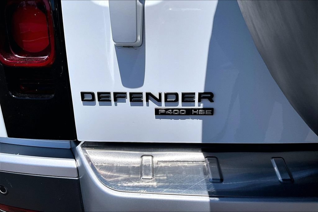 Used 2020 Land Rover Defender 110 First Edition AWD/4WD image 29