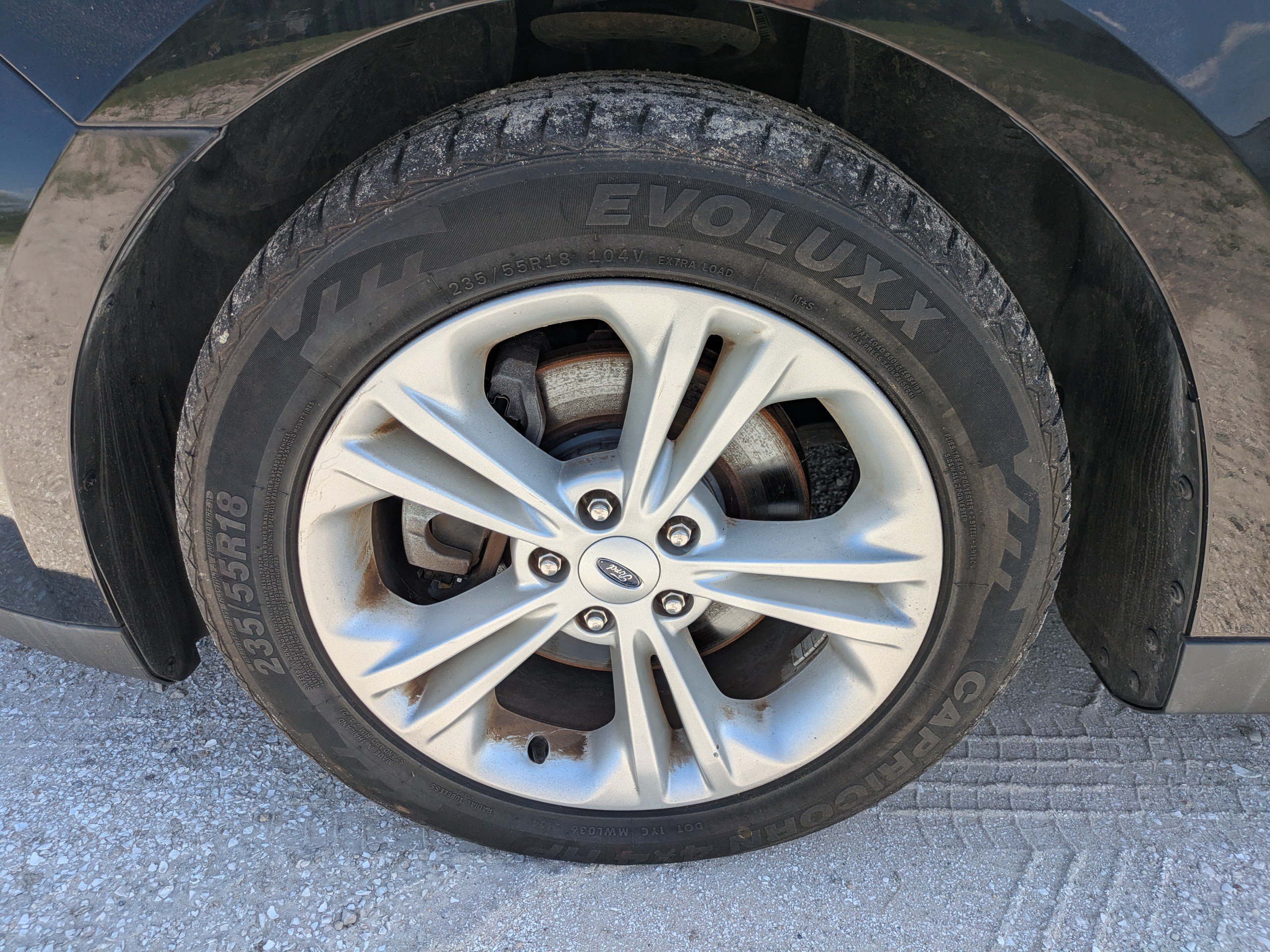 Used 2017 Ford Taurus SE FWD image 12