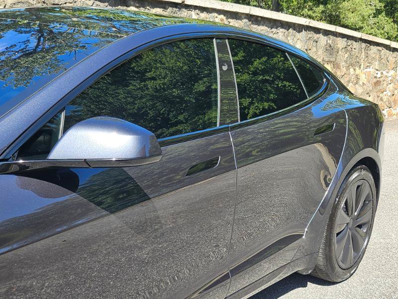Used 2024 Tesla Model S AWD/4WD image 23