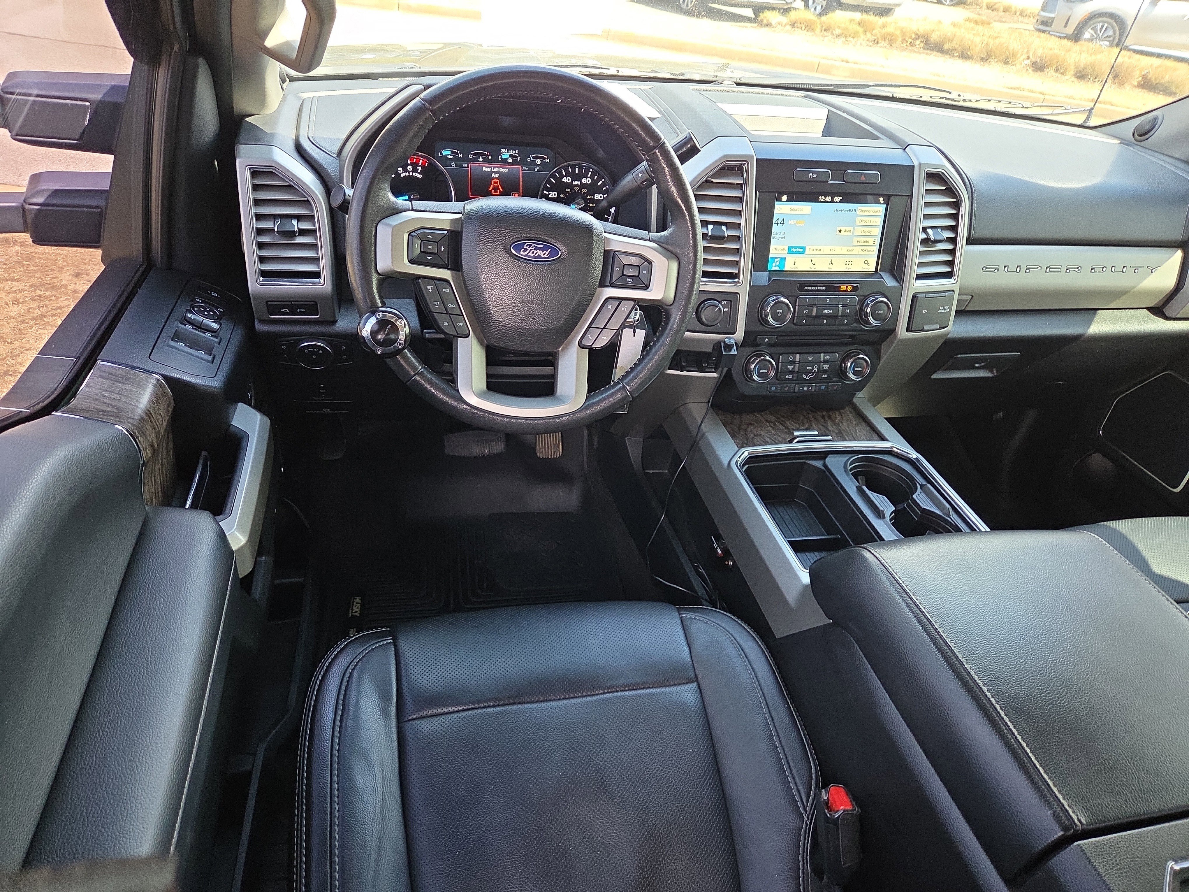 Used 2017 Ford F250 Lariat w/ Lariat Value Package image 8