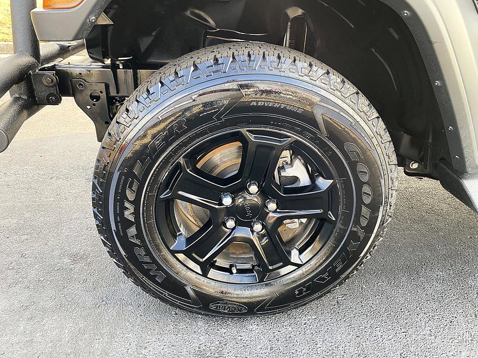 Used 2018 Jeep Wrangler Sport S image 8