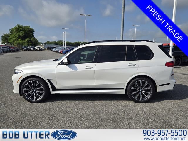 Used 2022 BMW X7 M50i image 4