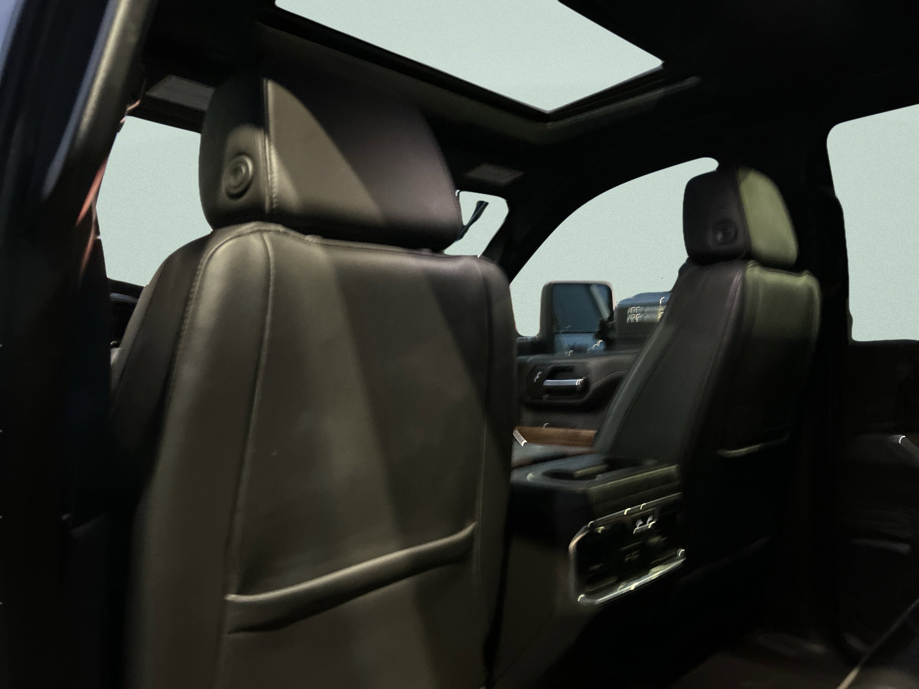 Used 2023 Chevrolet Silverado 2500 High Country w/ Z71 Off-Road Package image 16