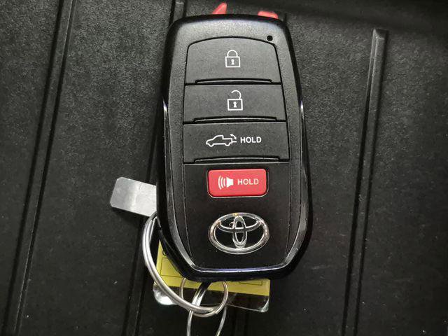 Certified 2025 Toyota Tundra Platinum image 28