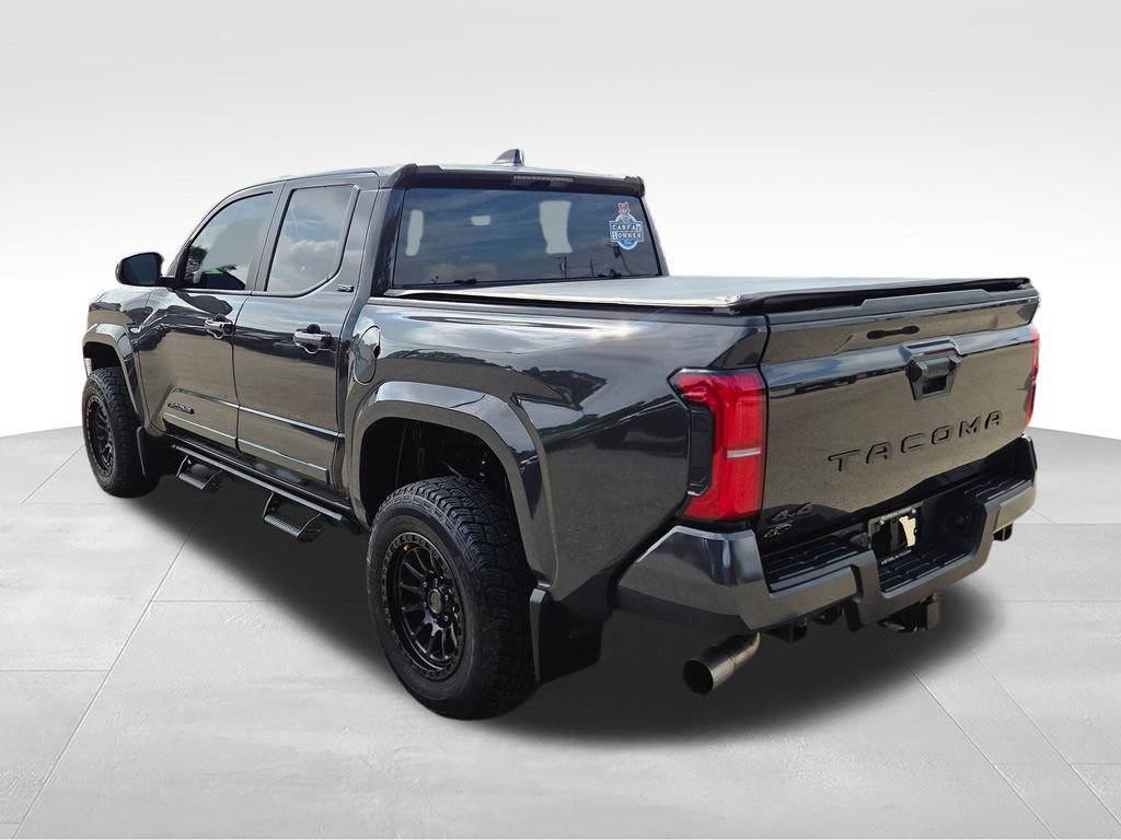 Used 2025 Toyota Tacoma SR5 AWD/4WD image 6