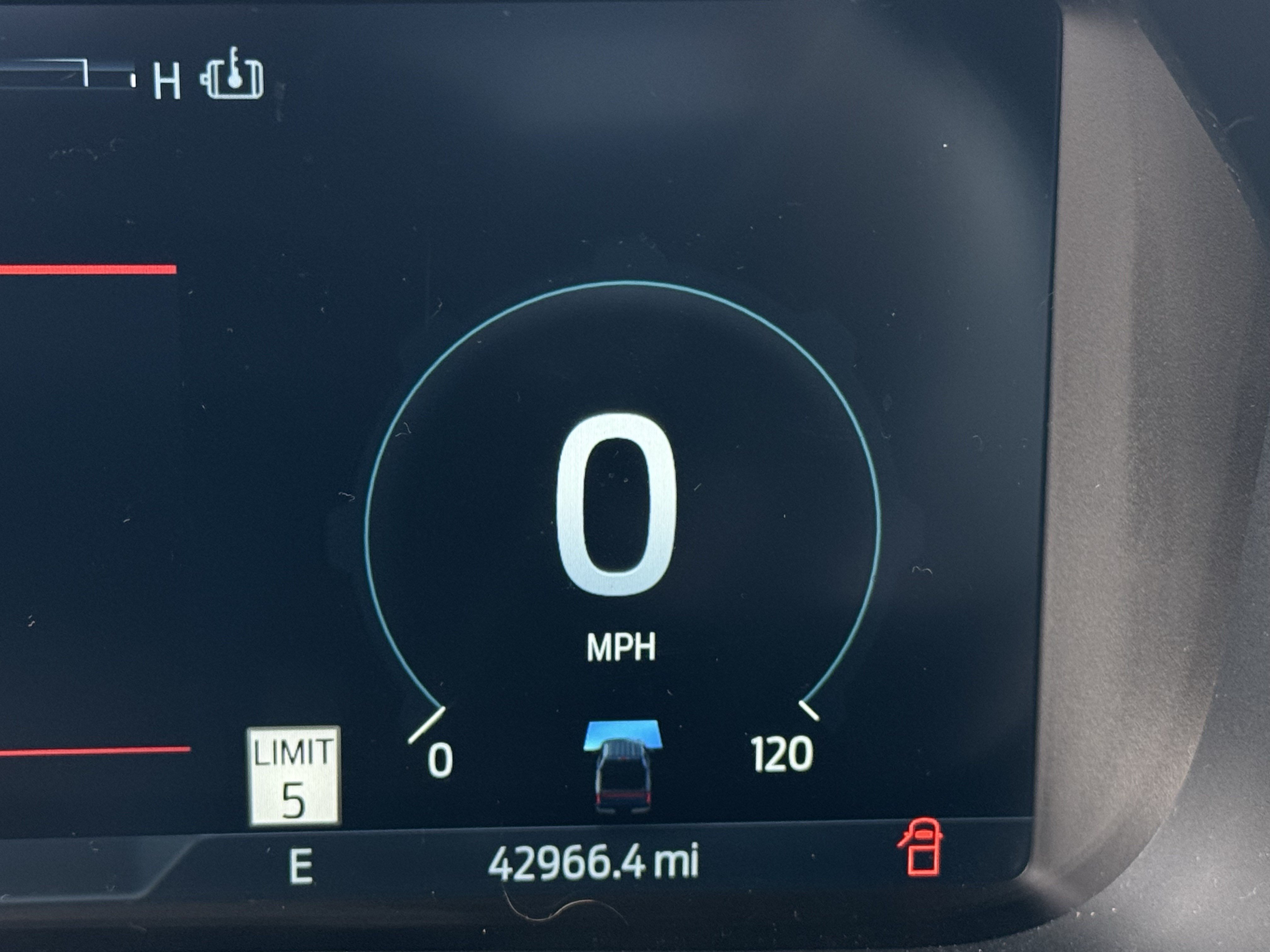 Used 2023 Ford F150 Lightning Platinum AWD/4WD image 31