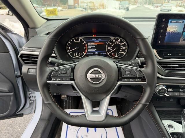 Used 2025 Nissan Altima 2.5 SR w/ SR Premium Package image 33