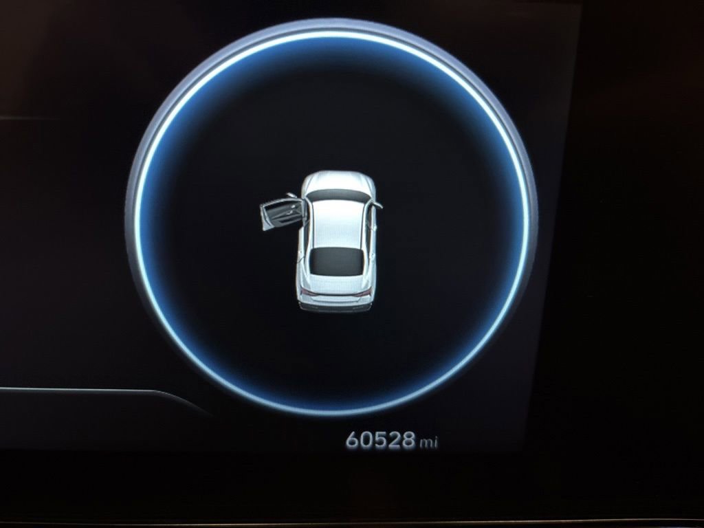 Used 2024 Hyundai Elantra SEL FWD image 14